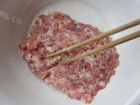 自己做的芹菜肉水饺做法图解4)