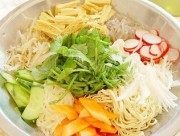 家常菜素杂拌做法图解2)