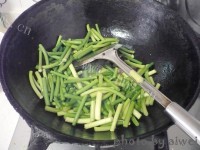 家常菜蒜薹炒腊肉做法图解6)