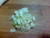 蒜苗炒豆干自制做法图解5)