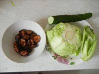 家常菜香菇炒杂蔬做法图解1)