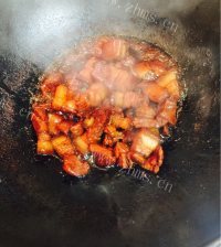 喷香的红烧肉做法图解3)