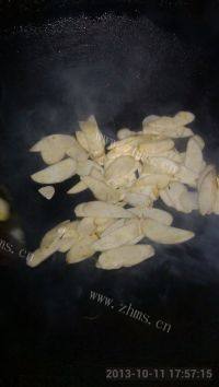 家常茭白炖豆腐做法图解4)