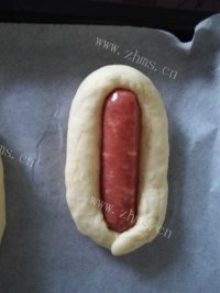 唇齿留香的肠仔包做法图解6)