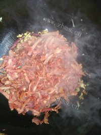 家常菜青椒炒肉丝做法图解6)