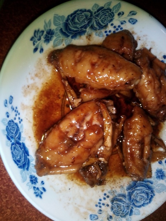 美味佳肴般的可乐鸡翅