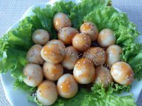 美味的茄汁鹌鹑蛋
