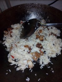 好吃的五花肉炒饭做法图解6)