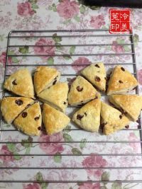 自制奶油奶酪全麦蔓越莓司康做法图解17)