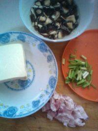 家常菜香菇豆腐做法图解1)
