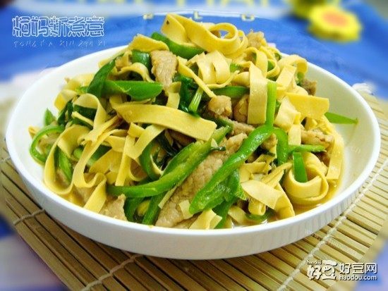 青椒豆皮炒肉