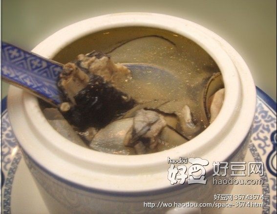 清淡的海底椰百合炖竹丝鸡