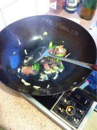 食欲满满的腊肉小炒做法图解6)