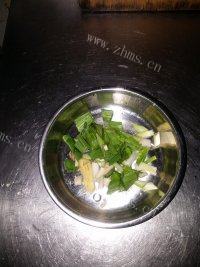 美美厨房之花菜炒肉做法图解1)