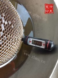自制炸油饼做法图解14)