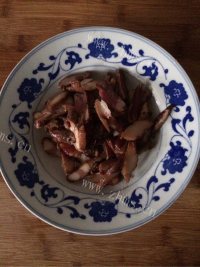 家常菜腊肉荷兰豆做法图解2)