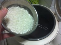 美味的荷叶粥做法图解4)