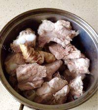 番茄排骨牛腩火锅做法图解1)