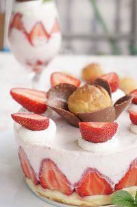 #回忆#草莓慕斯蛋糕