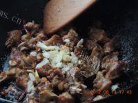 简易冻豆腐炖鸡做法图解12)