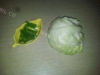 有特色的凉拌卷心菜做法图解1)
