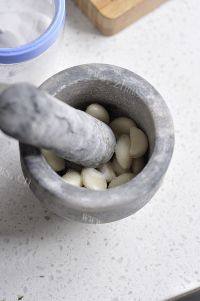 简单的老油条拌黄瓜做法图解1)