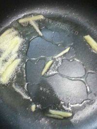 诱人的孜然酱香鸡翅做法图解2)