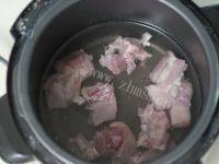 最爱的排骨炖土豆做法图解6)