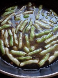 独特的豆角焖面做法图解6)