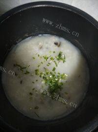 美味的香菇鸡丝粥做法图解3)