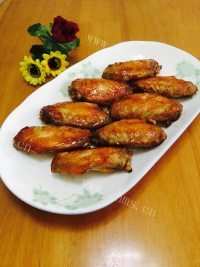 美味的烤鸡中翼