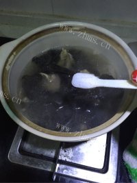 油而不腻的羊肉汤做法图解5)