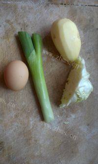 轻松搞定的圆白菜土豆饼做法图解1)