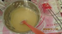 自制戚风蛋糕做法图解10)