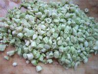 家常菜豆角蒸菜做法图解2)
