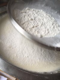 自制脆皮蛋糕做法图解5)