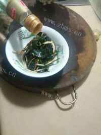 芳香四溢的凉拌鱼腥草做法图解4)