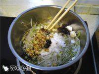 #爱美食#凉拌绿豆芽做法图解3)