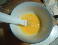 简单易做的榴莲酥做法图解7)