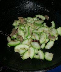 肉片炒瓠瓜做法图解5)
