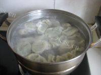 诱人的三鲜馅水饺做法图解16)