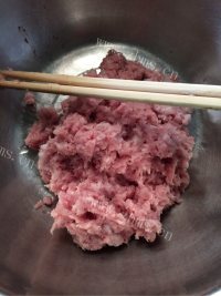 美味的猪肉韭菜馄饨做法图解1)