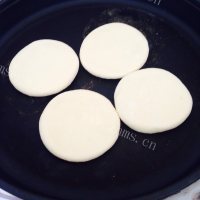 可口的羊肉泡馍做法图解9)