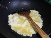 营养丰富的四季豆炒鸡蛋做法图解3)