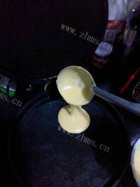 自制香甜玉米饼做法图解3)