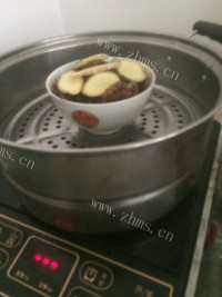美味的芽菜扣肉做法图解7)