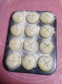 自制小蘑菇面包做法图解11)