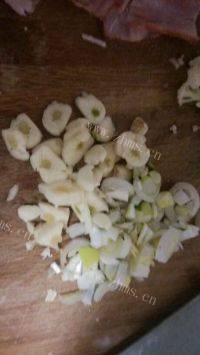 「DIY」干煸培根菜花做法图解3)