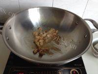 美味的虾仁豆腐羹做法图解3)