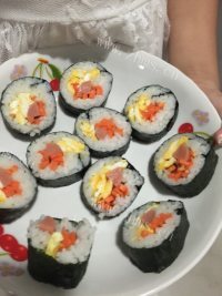 正宗的海苔寿司做法图解3)